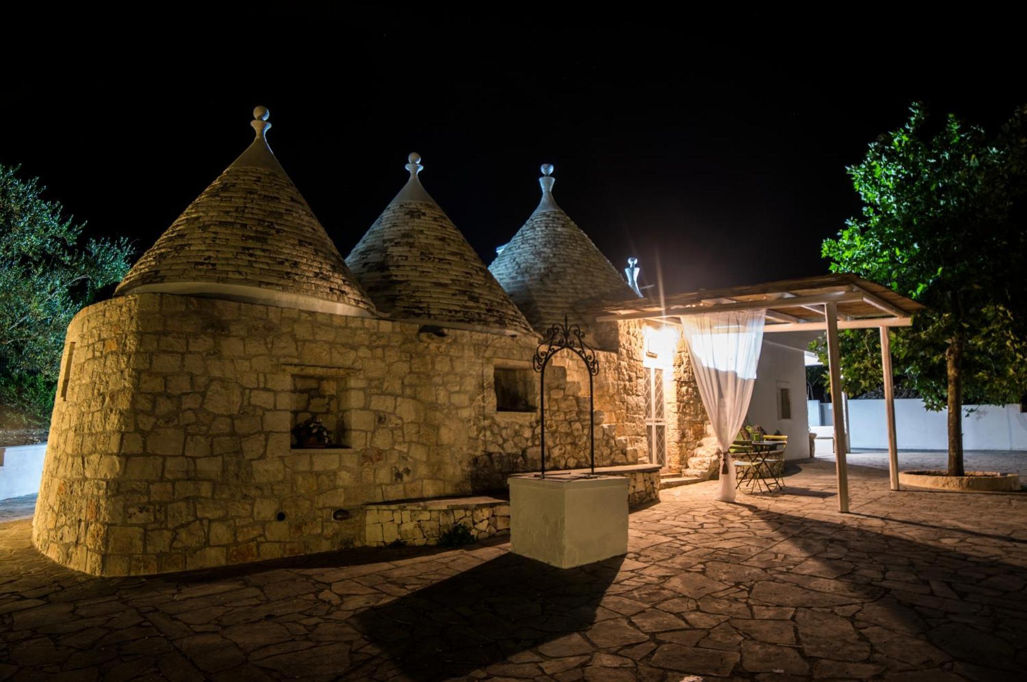 Relais Trulli Le Icone Bed & Breakfast Ostuni Eksteriør bilde