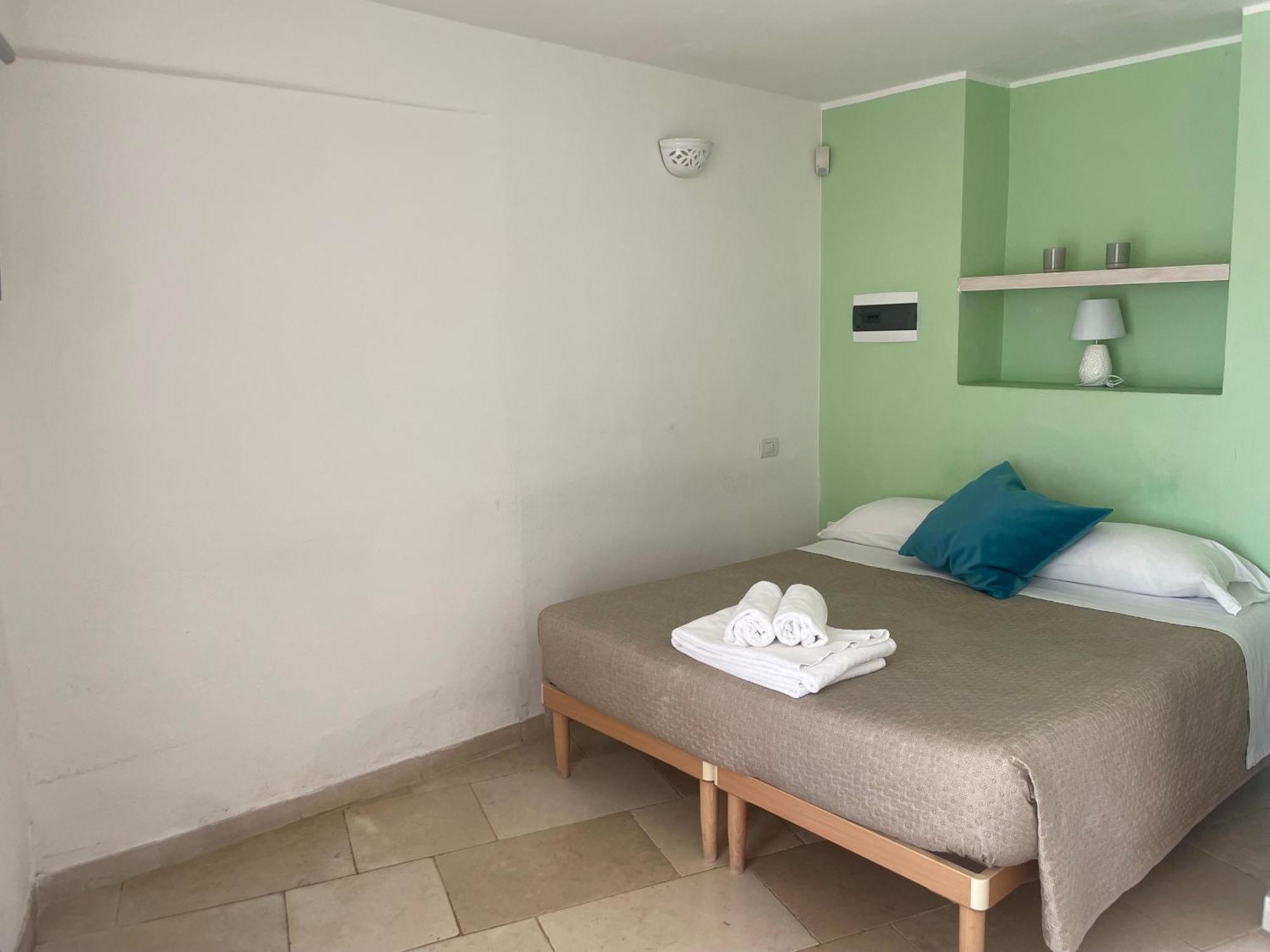 Relais Trulli Le Icone Bed & Breakfast Ostuni Eksteriør bilde